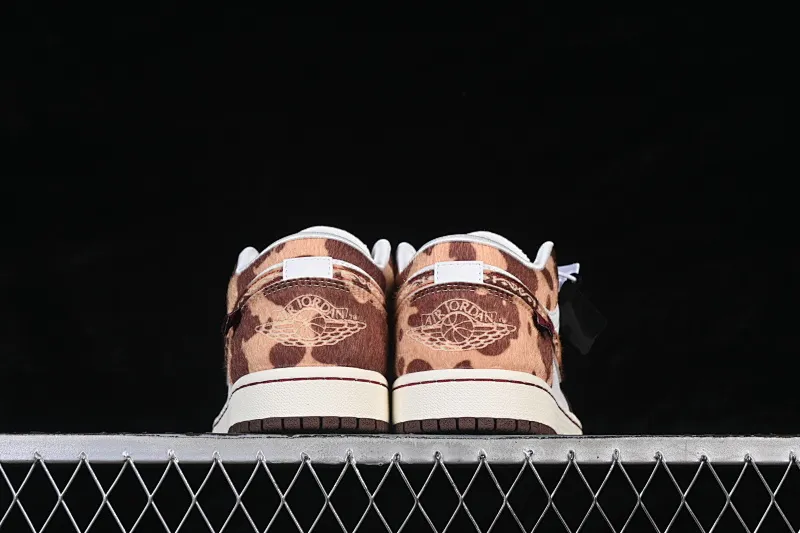 All categories Air Jordan Jordan series basketball shoes Air Jordan 1 Low Air Jordan 1 Low "Year of the Horse" AJ1 Joe 1 Year of the Horse CNY low-top retro basketball shoes IQ5321-121